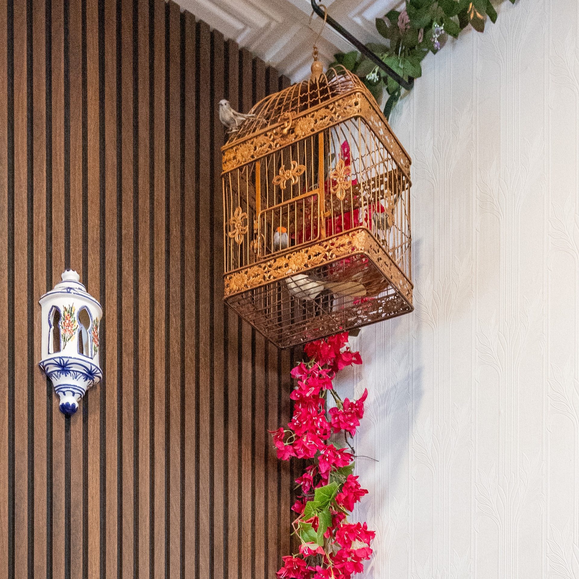 A glimpse inside Dama Rose